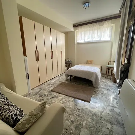 Bronzi Di Riace Apartament