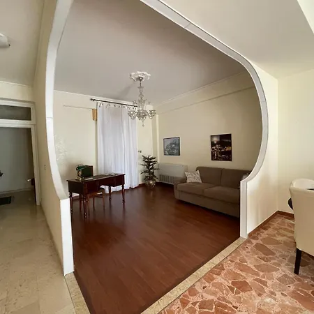 Apartament Bronzi Di Riace